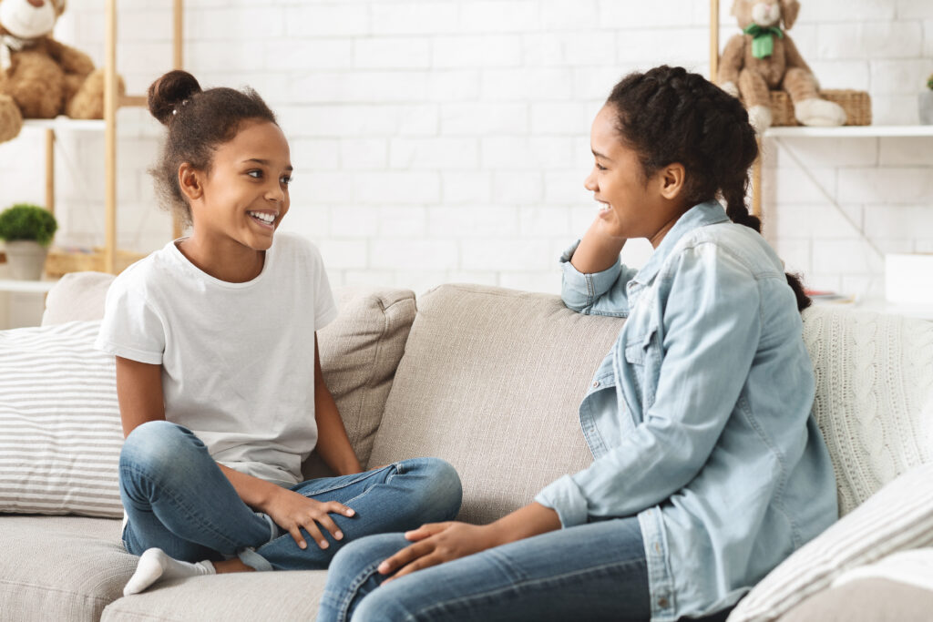 VAWG discussion with a mum and a daughter